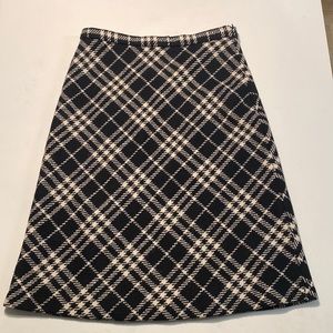 Burberry womens wool skirt size 8